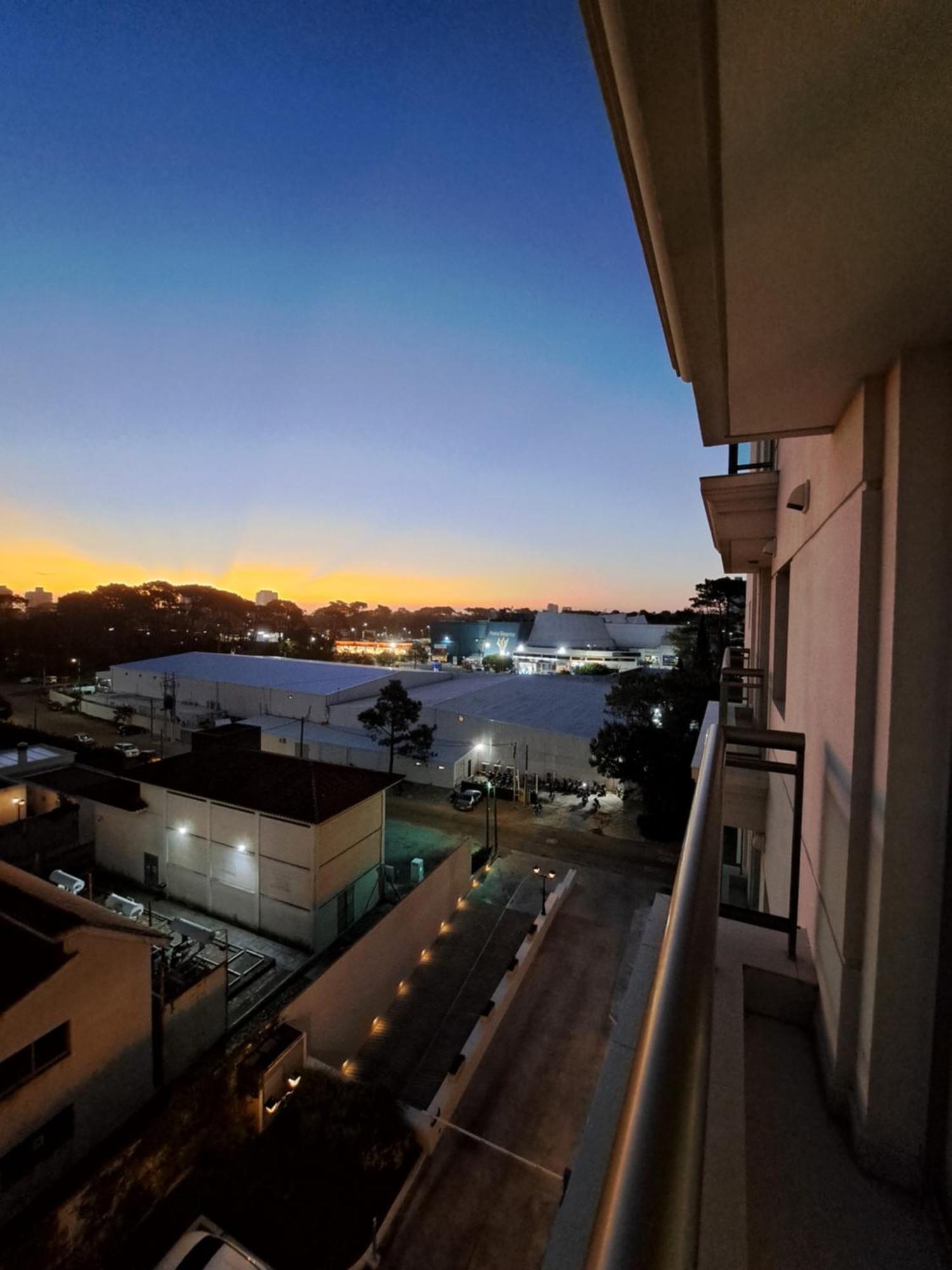 Monoambiente De Lujo En Place Lafayette - Ganadores Del Premio Award 2025 Punta del Este Ngoại thất bức ảnh